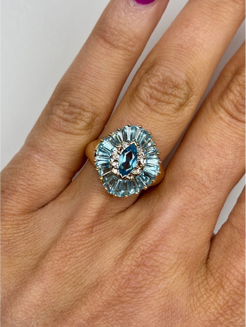 10k Yellow Gold Topaz Ring